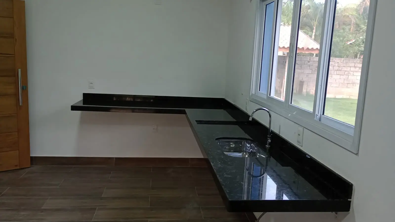 mármores, granitos, pedras, pias, cubas, piscinas, serviços em geral na região de Jarinu