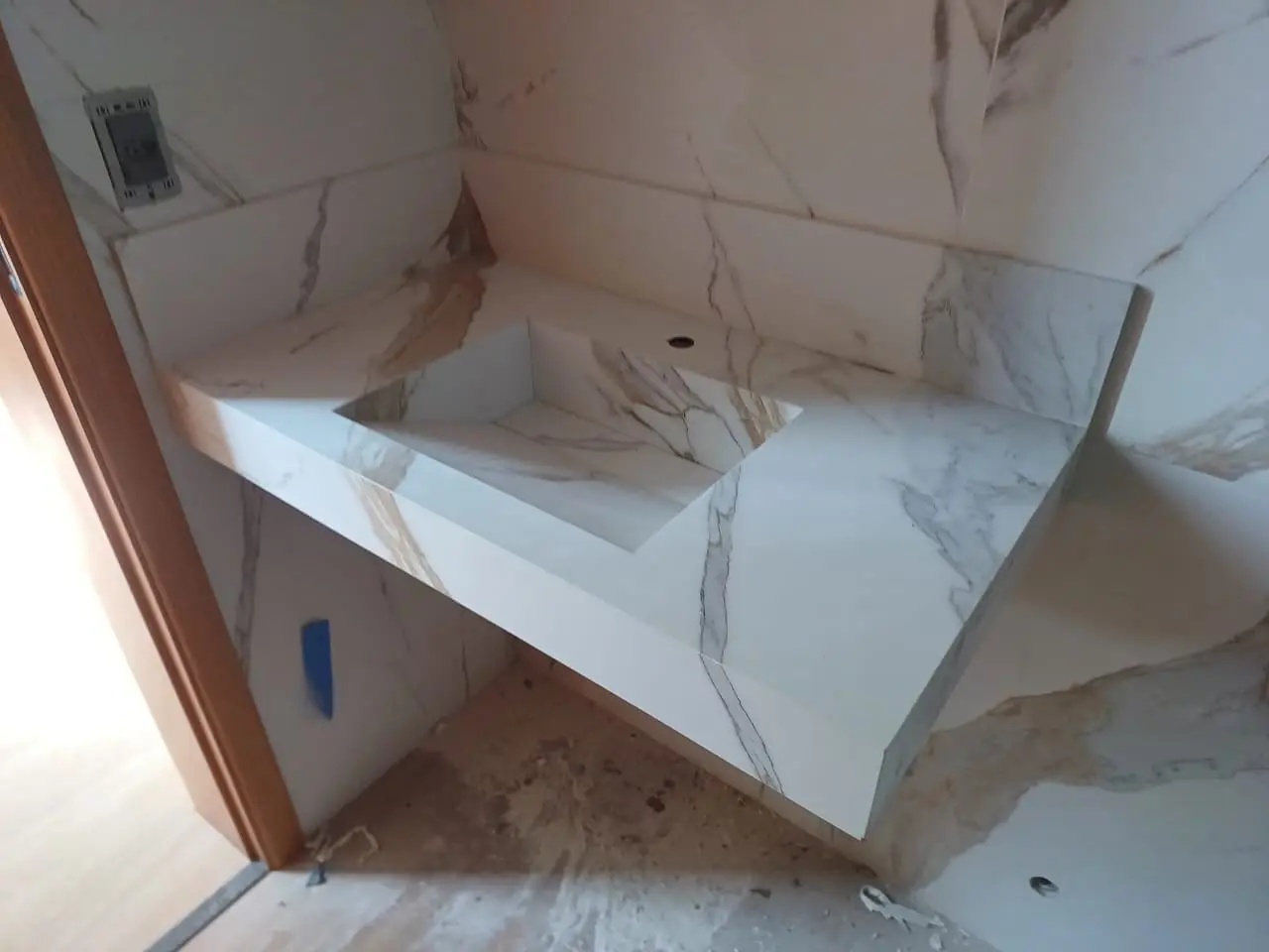 mármores, granitos, pedras, pias, cubas, piscinas, serviços em geral na região de Jarinu