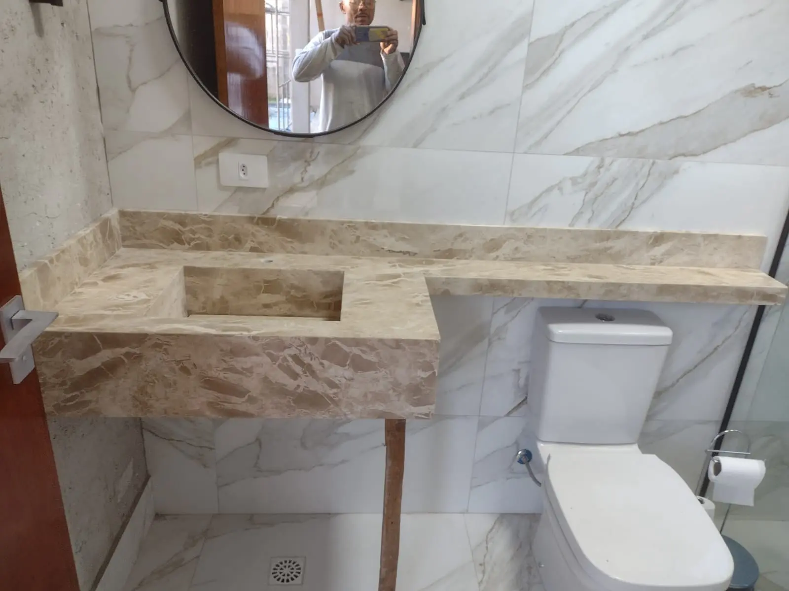 mármores, granitos, pedras, pias, cubas, piscinas, serviços em geral na região de Jarinu