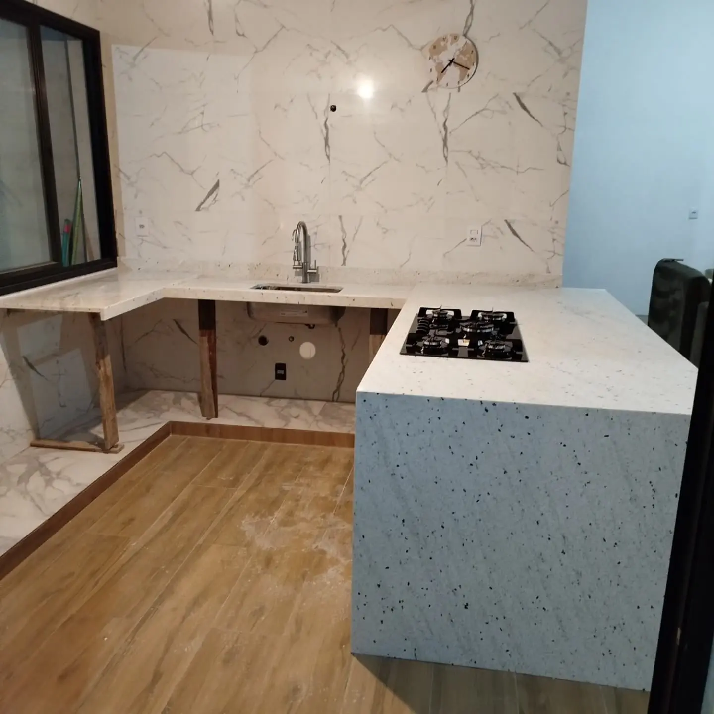 mármores, granitos, pedras, pias, cubas, piscinas, serviços em geral na região de Jarinu