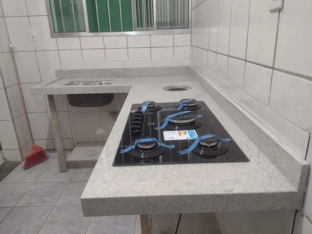 mármores, granitos, pedras, pias, cubas, piscinas, serviços em geral na região de Jarinu