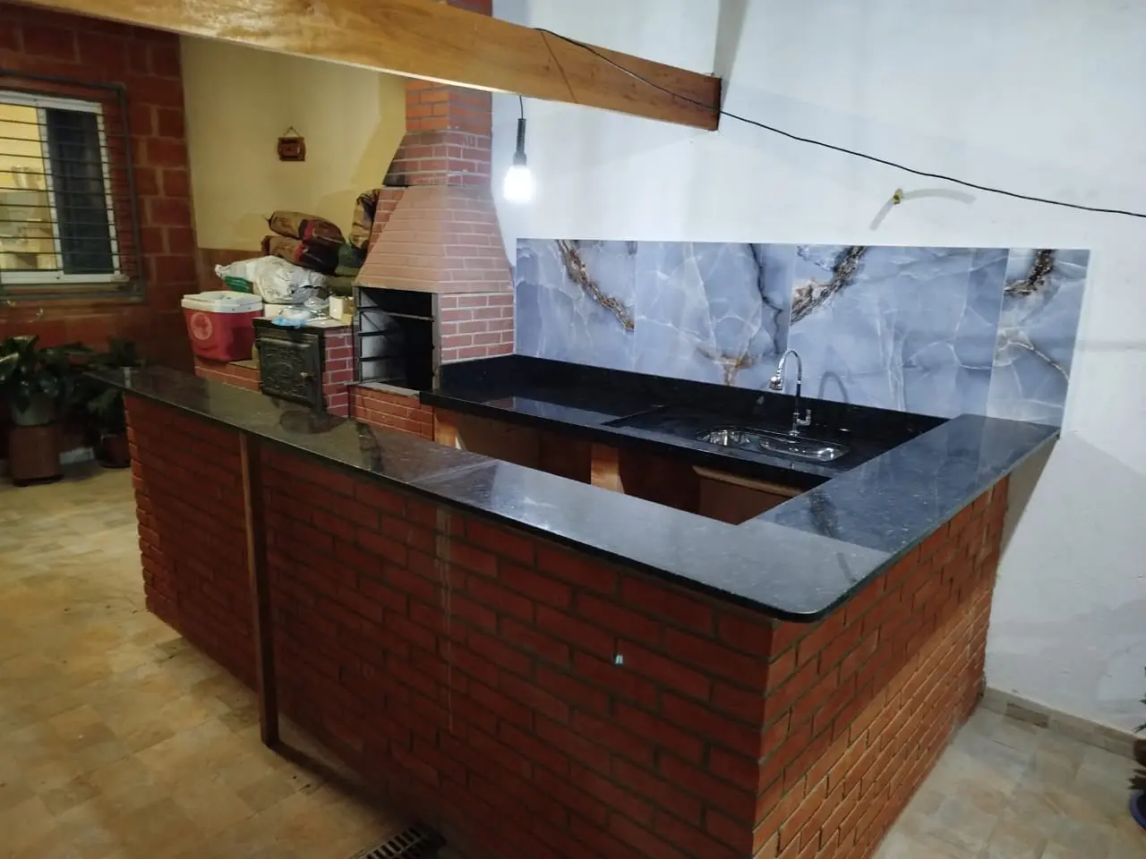 mármores, granitos, pedras, pias, cubas, piscinas, serviços em geral na região de Jarinu