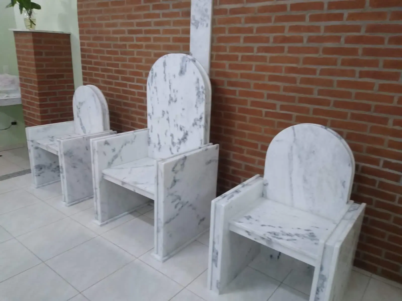 mármores, granitos, pedras, pias, cubas, piscinas, serviços em geral na região de Jarinu